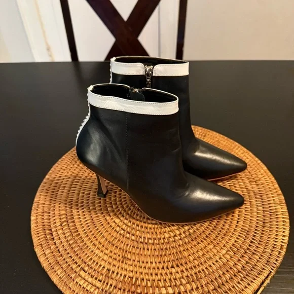 Claire Flowers beautiful ankle booties heels size 7.5 women’s